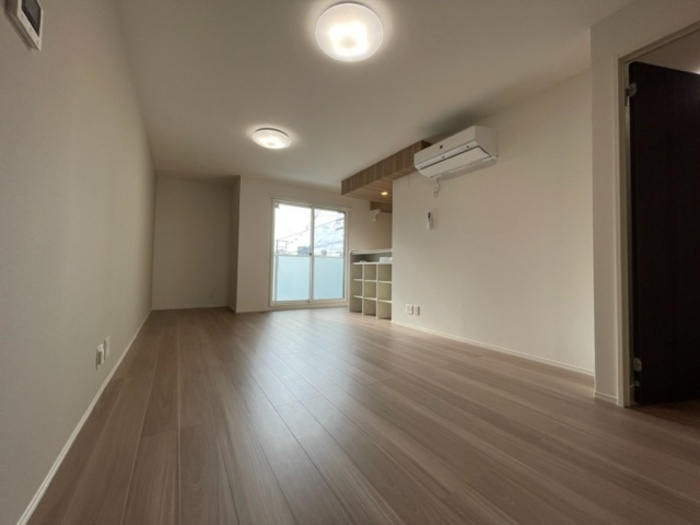 CASA COMFORT YAMASAKAの居間・リビング|CASA COMFORT YAMASAKA