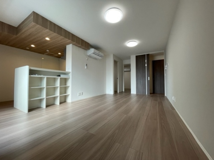 CASA COMFORT YAMASAKAの居間・リビング|CASA COMFORT YAMASAKA