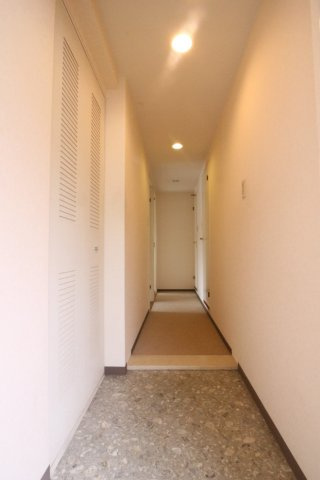 ベル・イルモ塩屋の玄関