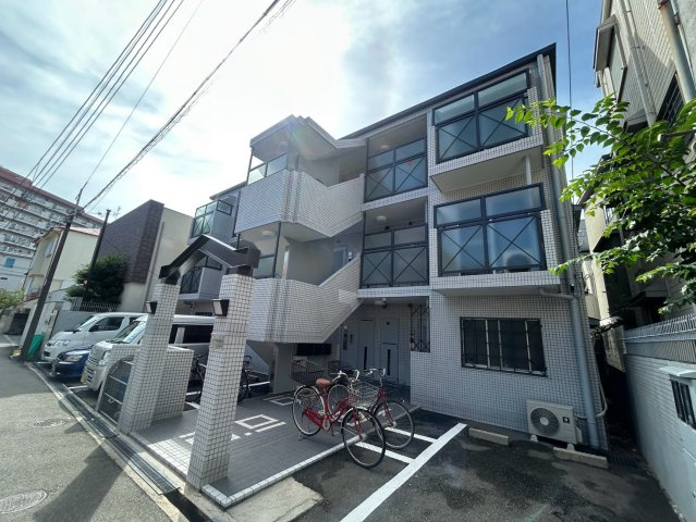 io甲子園Ⅰ番館の外観