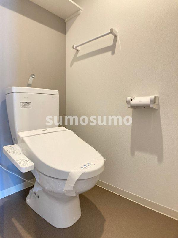 大阪市西区本田１丁目の賃貸マンションのトイレ