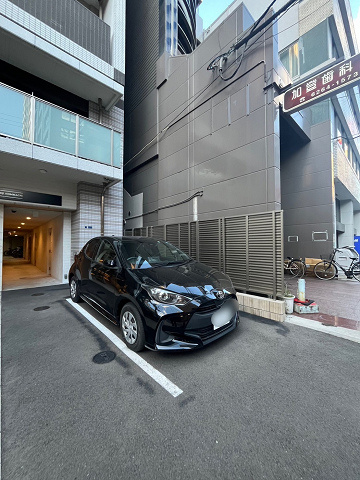 ラクラス堺筋本町の駐車場