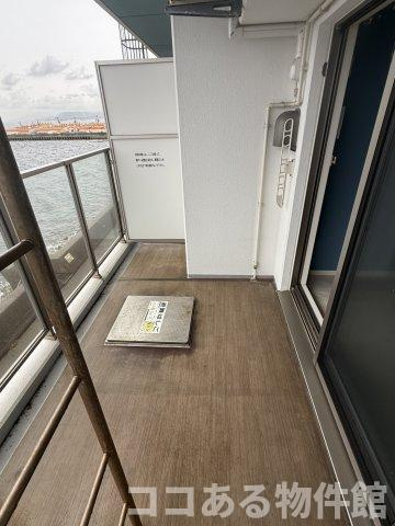 スカイ・シーフロント塩屋のバルコニー