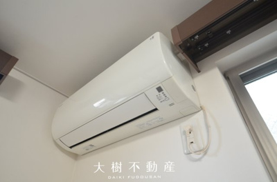 【冷暖房・空調設備】 | 海老名市門沢橋4丁目　中古戸建て【仲介手数料無料】 | 1階　洋室3（6.0帖）
