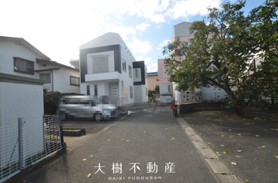 【前面道路含む現地写真】 | 海老名市門沢橋4丁目　中古戸建て【仲介手数料無料】
