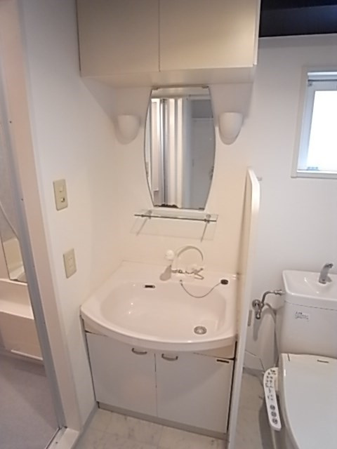 ワコーレヴィータ月見山の洗面所