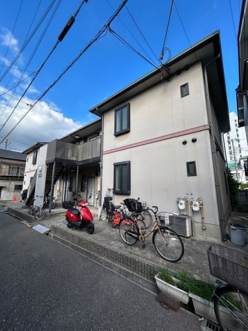 イーストハイツの外観