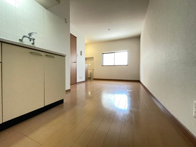 平成霞が丘ハイツの居間・リビング