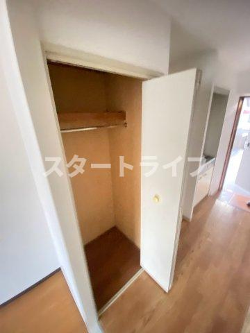 大阪市淀川区野中北１丁目の賃貸マンションの収納