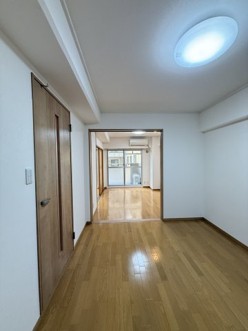 扇町亀甲マンションの寝室