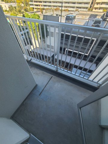 UR浜甲子園なぎさ街 22号棟のバルコニー