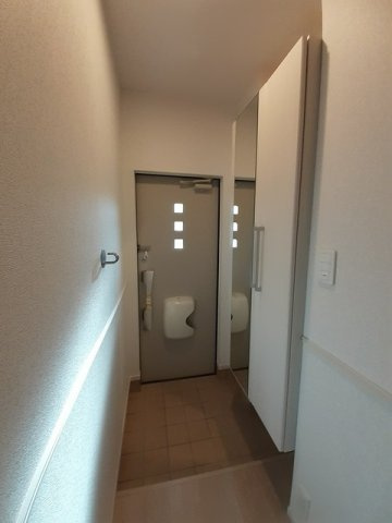 ハイネストキタの玄関|落ち着いた玄関です