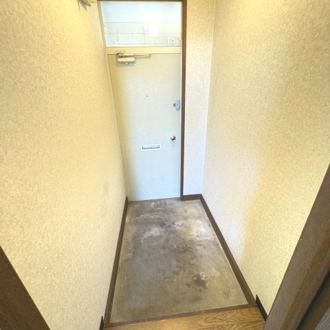 ゆたかハイツの玄関