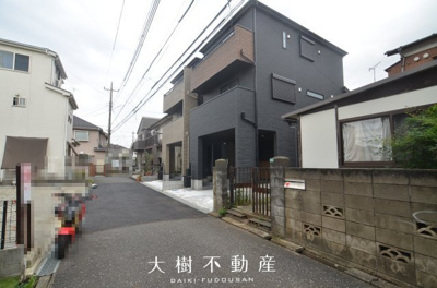 【前面道路含む現地写真】 | 座間市ひばりが丘2丁目　新築戸建て　全1棟【仲介手数料無料】