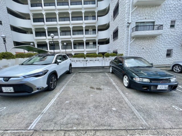 北御影アーバンライフの駐車場