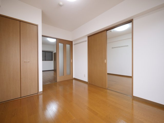 Precious-Kの洋室|※写真は別の部屋のものです。