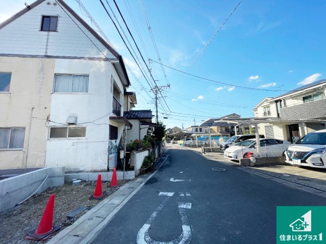 宇治市槇島町薗場　第1期　新築一戸建ての前面道路含む現地写真|現在の進捗状況です！順調に作業進行中、完成が待ち遠しいです！詳細の間取り等、お気軽にお問い合わせください！
