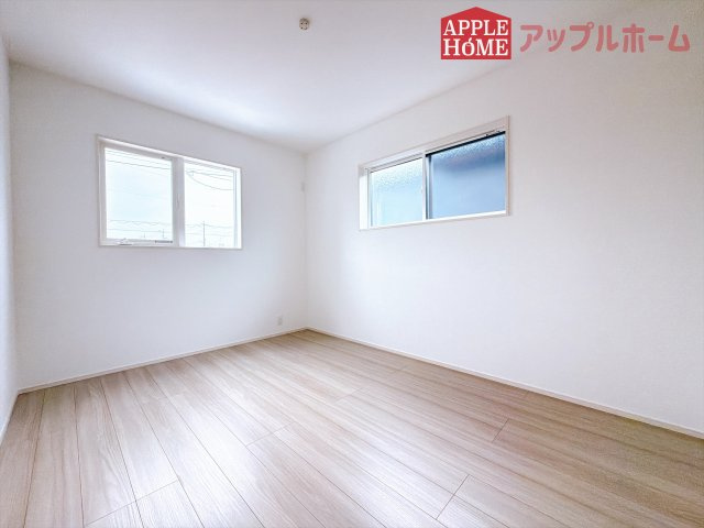 [新築住宅] 坂戸市片柳 3期 全3区画の洋室|２階居室は全室収納あり！たっぷりある収納活用でお部屋もキレイを保てます♪