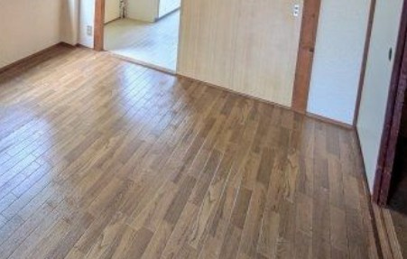 平塚市馬入本町の賃貸マンションの居間・リビング