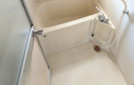 平塚市馬入本町の賃貸マンションの浴室