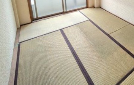 平塚市馬入本町の賃貸マンションの寝室