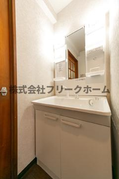 バードランド小金井の洗面所