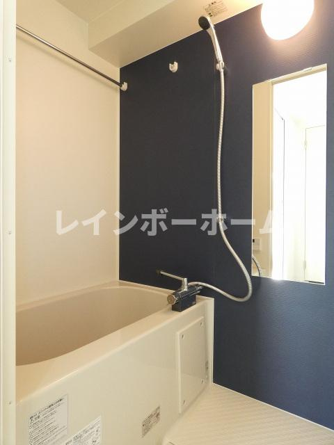 RISE脇田本町Ⅱの浴室