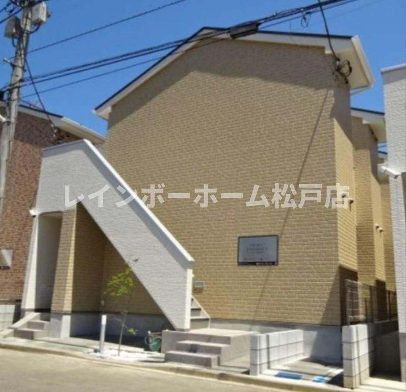 ベルメント陣屋前C棟【仲介手数料：50％OFF】対象物件！の外観|落ち着いた雰囲気の外観です