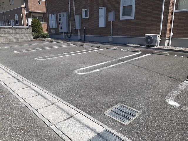 プラーチドⅡの駐車場