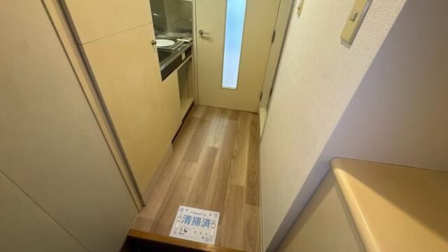 クリオ阪東橋壱番館の玄関