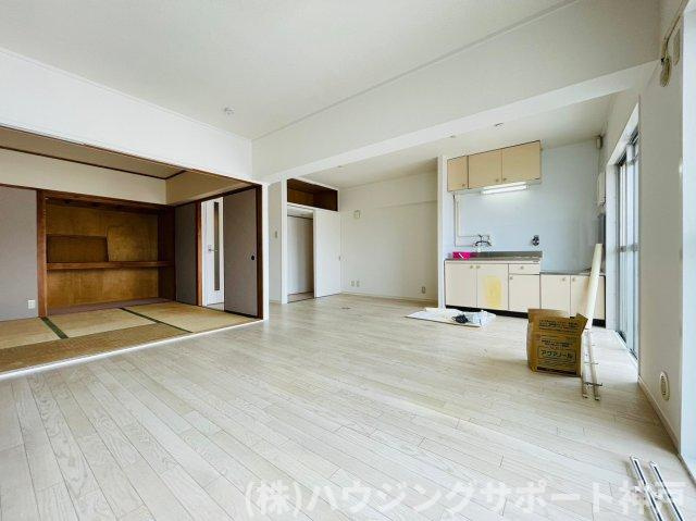 アムール本多聞の居間・リビング