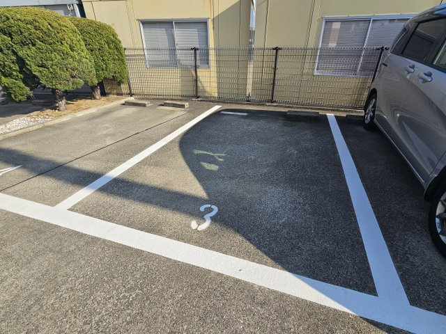 カサグランデ藤江の駐車場