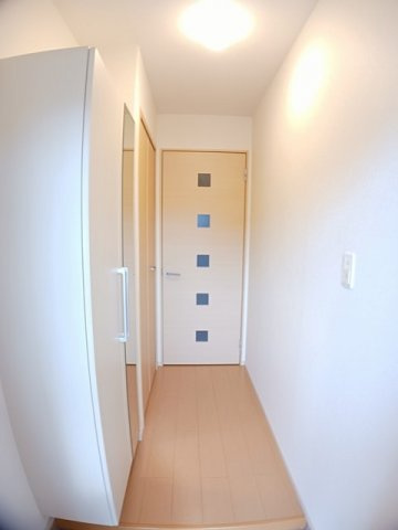 カルム川面の玄関