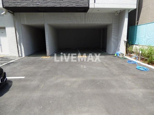【駐車場】ファーストステージ梅田ＷＥＳＴ