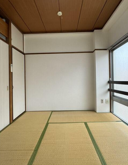 幸風マンションの寝室