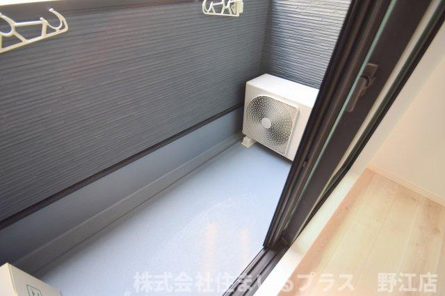 ＣＲＡＳＴＩＮＥ新森２丁目のバルコニー
