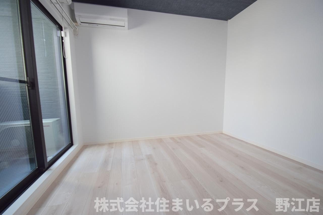 ＣＲＡＳＴＩＮＥ新森２丁目の洋室