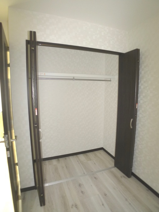 千葉市稲毛区黒砂２丁目のアパートの収納