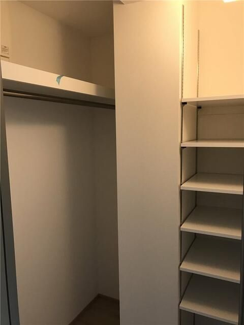 Ｂ　ＣＩＴＹ　ＡＰＡＲＴＭＥＮＴ　ＳＨＩＮＪＵＫＵ　ＮＷの収納