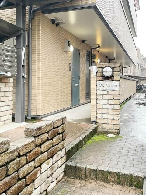 ソレイユ氷川台のエントランス