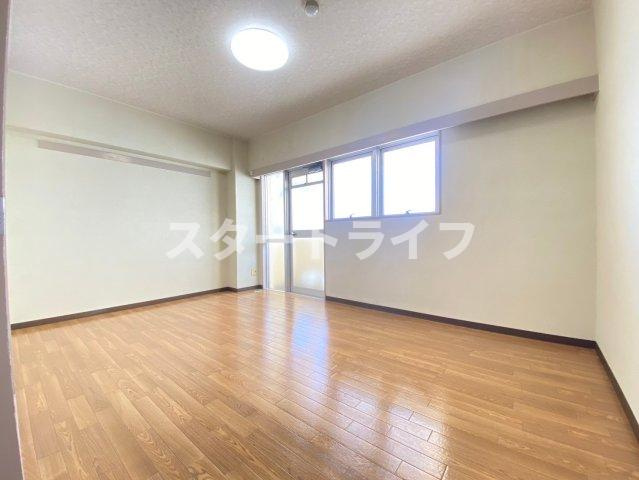 大阪市東淀川区淡路１丁目の賃貸マンションの寝室