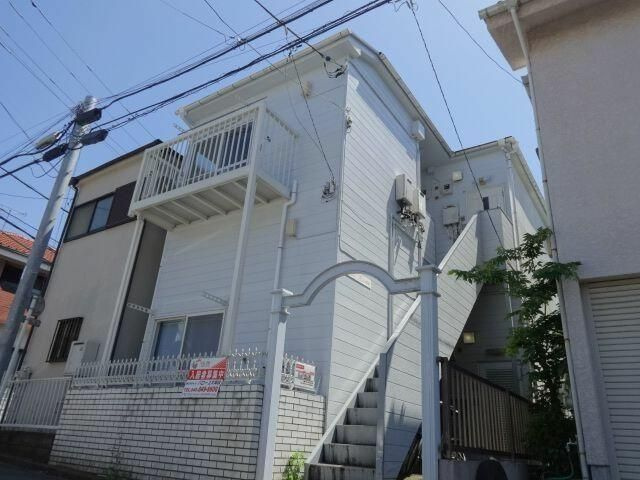 横浜市南区若宮町２丁目のアパートの外観