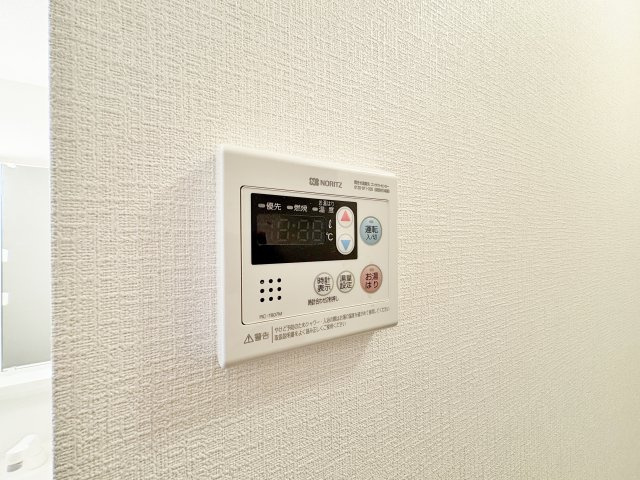 アムール エタン
