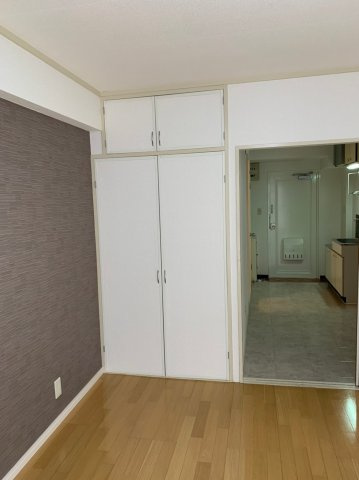 【洋室】 | 愛和九大前ビル | ゆったりした洋室です