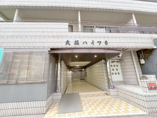 大拓ハイツ6のエントランス