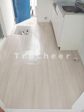 小林セブンハイツの玄関