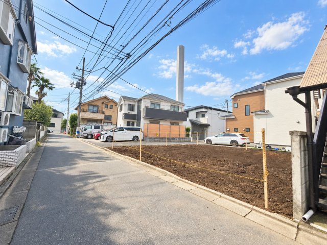 練馬区三原台2丁目　建築条件付き売地の前面道路含む現地写真|現地写真

現地ご見学希望・資料請求などお気軽にお問い合わせ下さい！
03-5990-5201