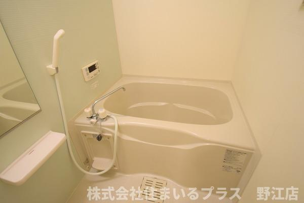 メゾンド南光の浴室