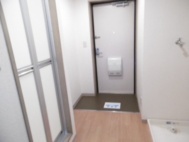 【玄関】 | センチュリー玉川 | 玄関です（同物件別室の写真です）