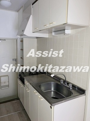 世田谷区代沢２丁目のアパートのキッチン